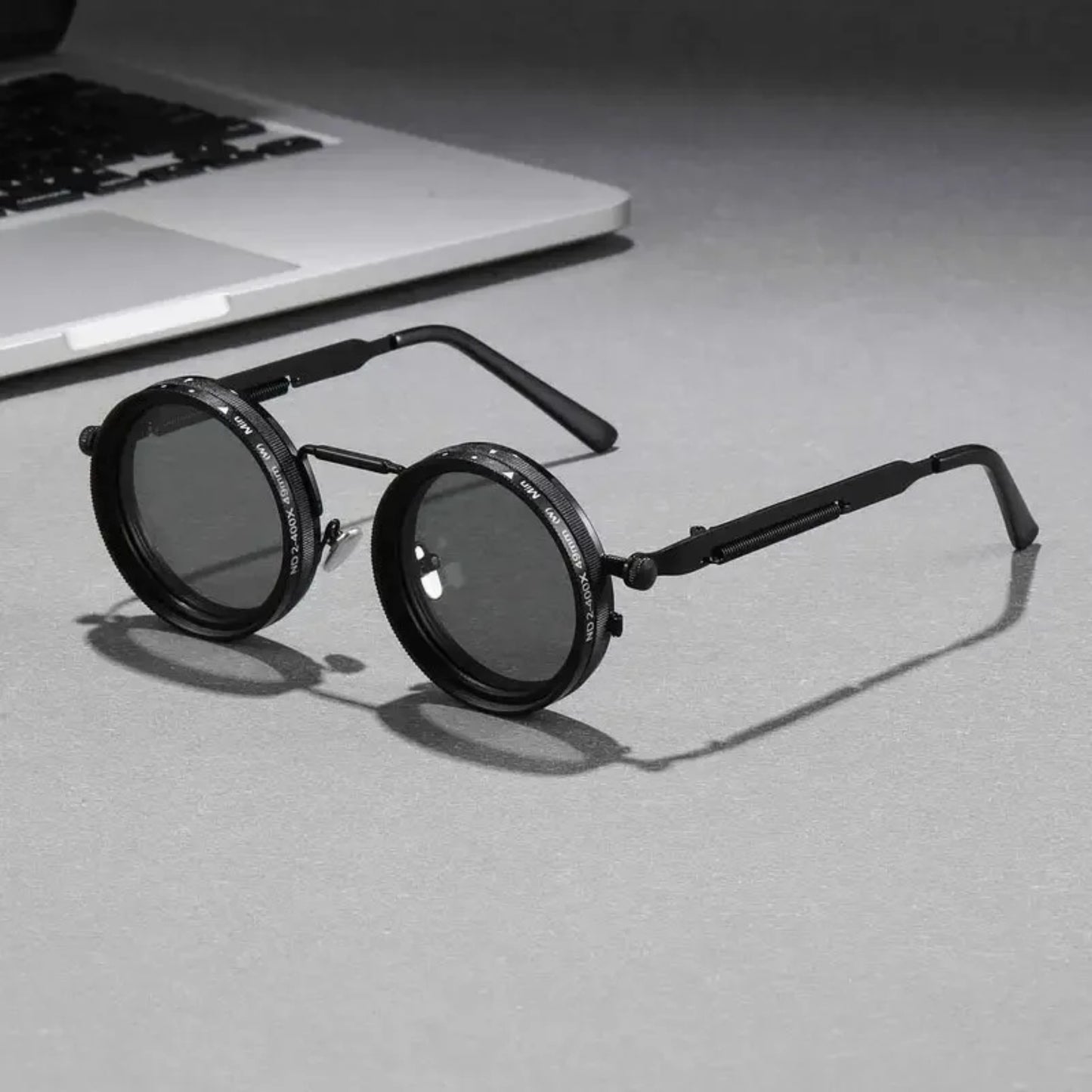 🕶️ VantaGear. 9-Level Adjustable Tint Sun glasses
